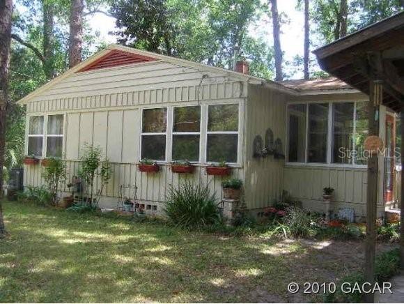 1815 NE 8th Street St., Gainesville, FL 32609