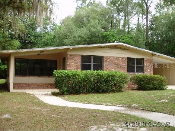3952 SW 5th Pl., Gainesville, FL 32607