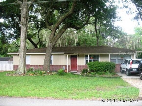 26511 SW 4th Road Rd., Newberry, FL 32669