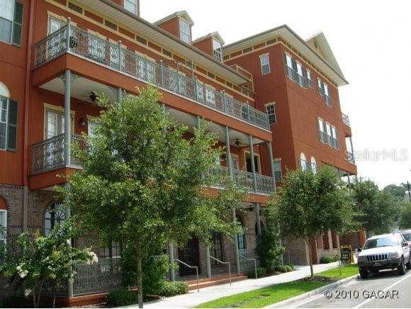 1320 NW 3rd Ave. #306, Gainesville, FL 32603