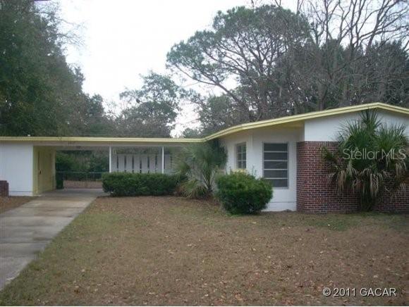 2917 NE 15 St., Gainesville, FL 32609