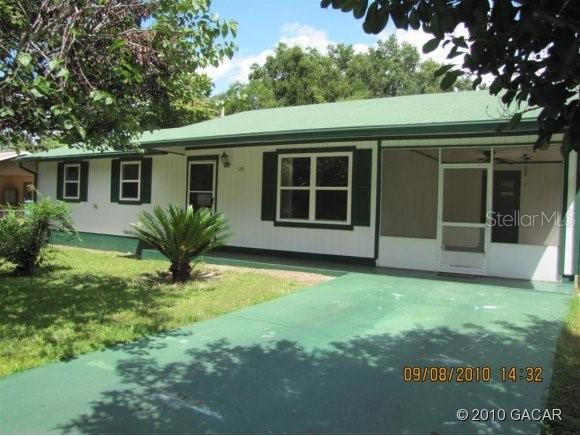 1215 SW 252nd Ter., Newberry, FL 32669