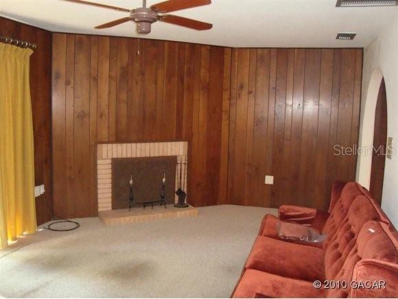 516 NW 101st Ter., Gainesville, FL 32607