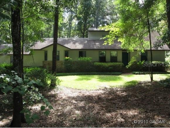 9525 SW 9th Pl., Gainesville, FL 32607