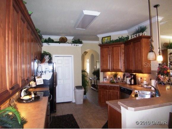 9048 SW 76th Ave., Gainesville, FL 32608