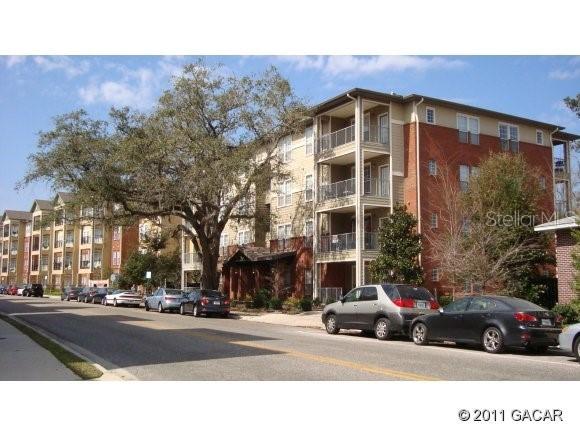 1142 SW 9th Rd. #301, Gainesville, FL 32601
