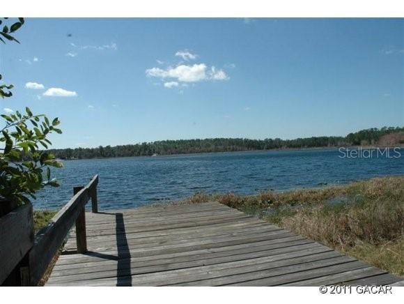 111 Tomahawk Rd., Hawthorne, FL 32640