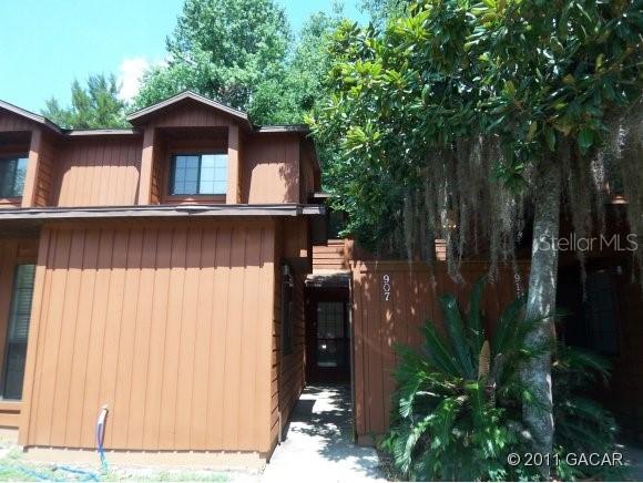 907 SW 55th Ter., Gainesville, FL 32607