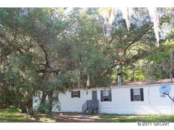122 Country Living Ln., Melrose, FL 32666