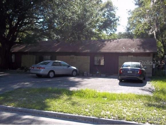 501 SW 69 St., Gainesville, FL 32607