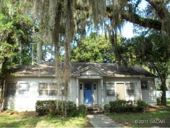 218 NW 12th Ter., Gainesville, FL 32601