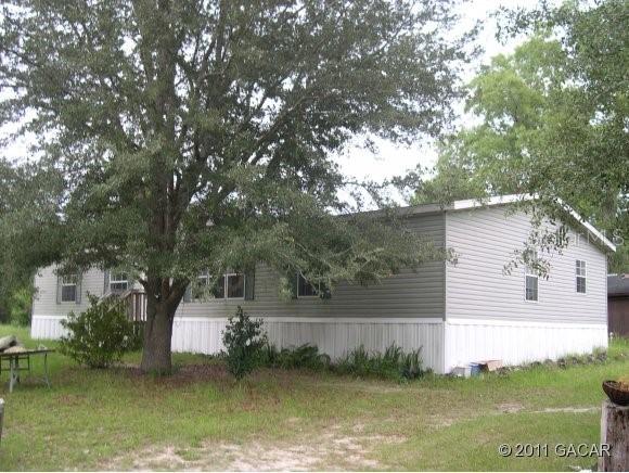 104 Country Living Rd., Melrose, FL 32666