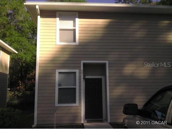 1710 NW 7th St. #301, Gainesville, FL 32609