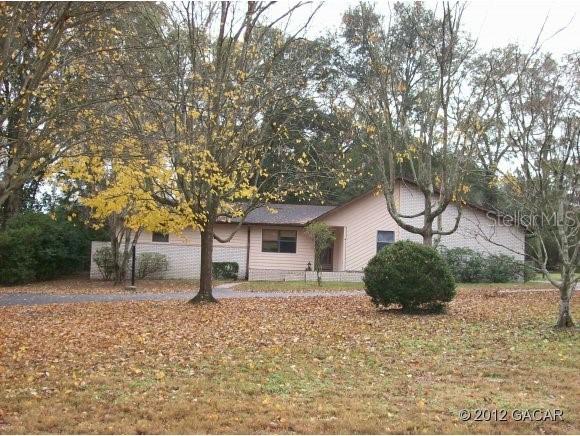 564 SE 28th St., Melrose, FL 32666