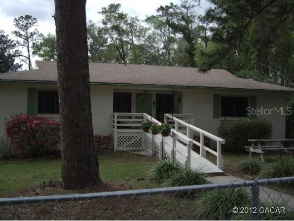 3904 NW 15th St., Gainesville, FL 32605