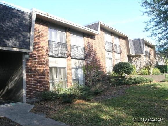 1700 SW 16 Ct. #D-25, Gainesville, FL 32608