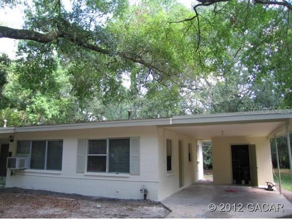 922 NE 5th Pl., Gainesville, FL 32606