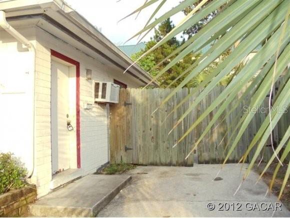 108 NE 5th St., Gainesville, FL 32601