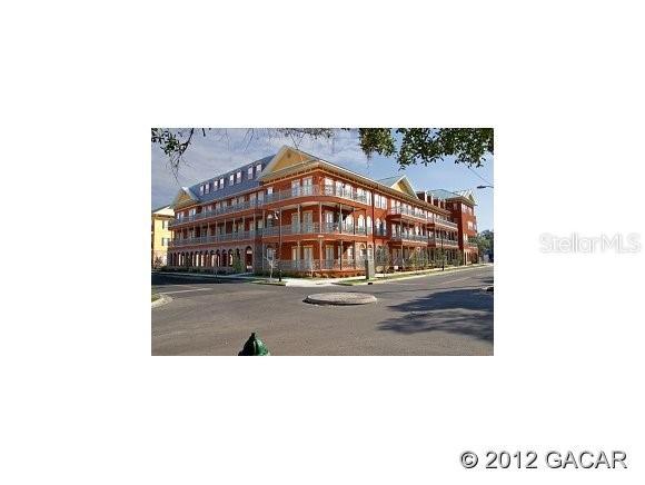 1320 NW 1320 Nw 3rd Avenue Ave. #322, Gainesville, FL 32603