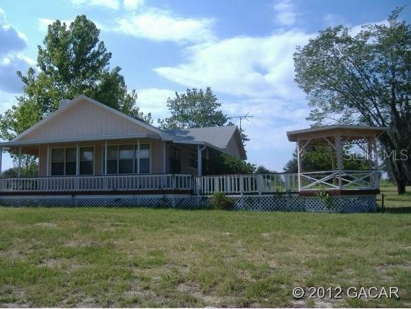 5766 N Crater Lake Cir., Keystone Heights, FL 32656