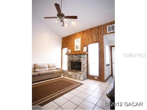 4039 NW 17th Ter., Gainesville, FL 32605