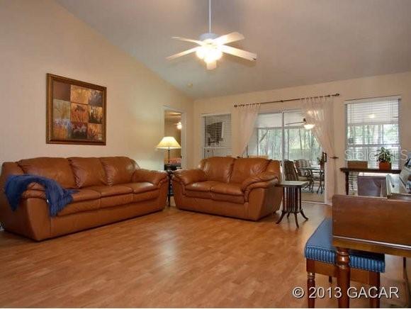 9905 SW 90th St., Gainesville, FL 32608