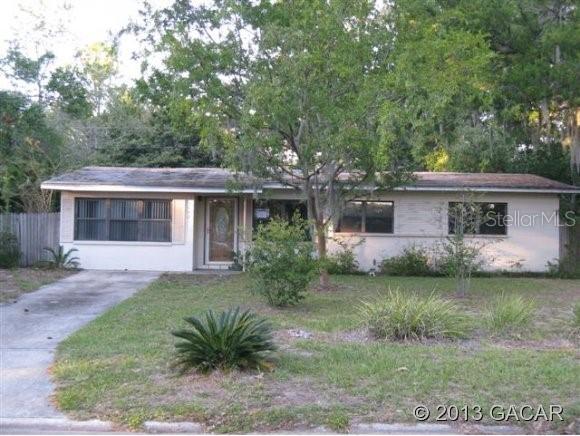 1042 NE 19th Pl., Gainesville, FL 32609