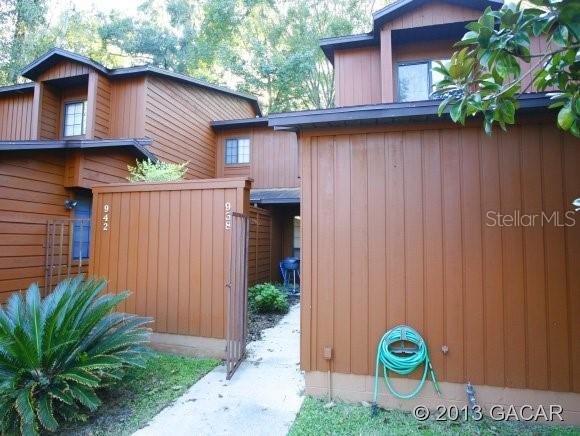 938 SW 56th Ter., Gainesville, FL 32607