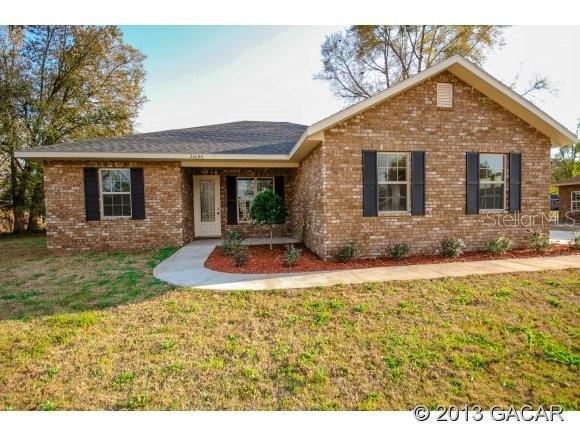 25127 SW 21st Pl., Newberry, FL 32669