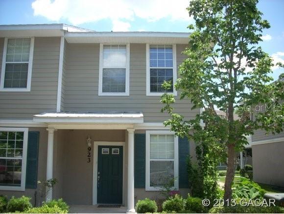 923 NW 21st Avenue Ave., Gainesville, FL 32609