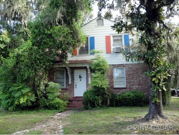 949 SW 13 Street St., Gainesville, FL 32601