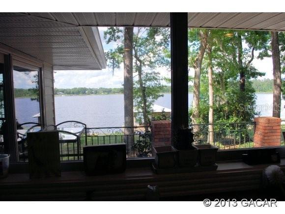213 SE 28th Way, Melrose, FL 32656