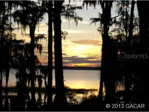 466 SE 5th Ave., Melrose, FL 32666