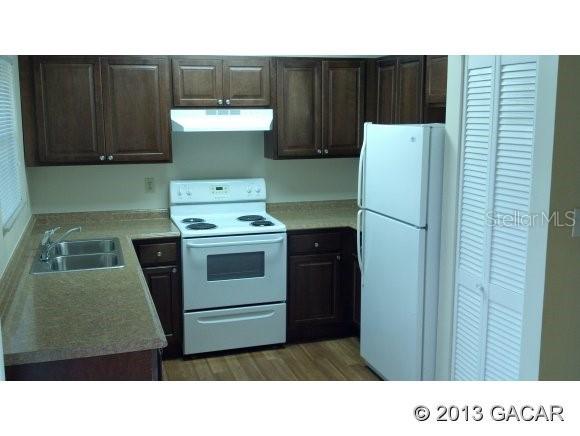 2811 SW Archer Rd. #Y-22, Gainesville, FL 32608