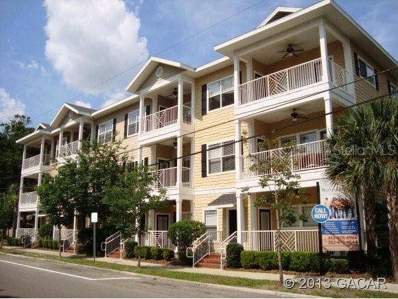 1460 NW 3rd Pl. #313, Gainesville, FL 32603