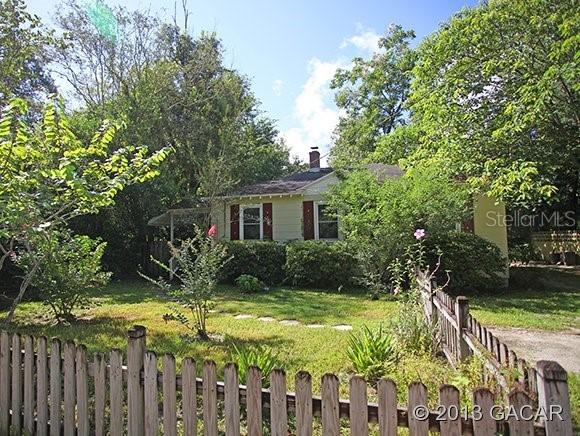 1011 NE 8th Avenue, Gainesville, FL 32609