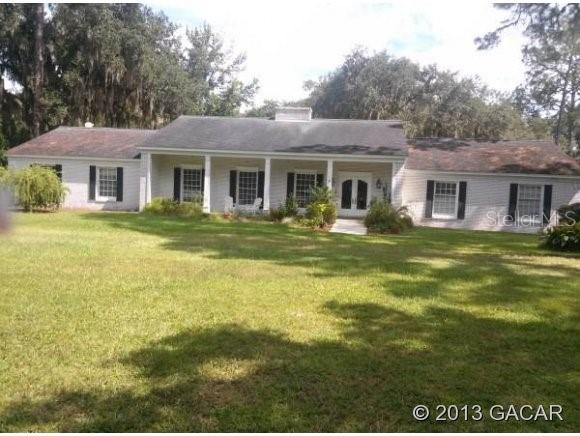 106 Myrtlewood Point Rd., Palatka, FL 32131