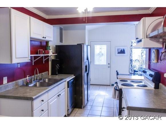 703 NW 11th Ave., Gainesville, FL 32601