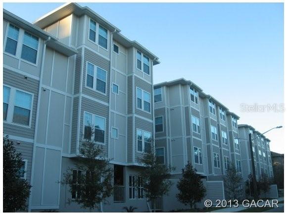 835 SW 9th St. #206, Gainesville, FL 32601