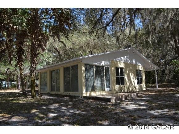 155 Bumpy Rd., Melrose, FL 32666