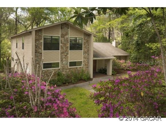 2208 NW 29 Street St., Gainesville, FL 32605