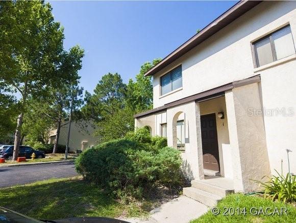 2735 SW 35 Pl. #301, Gainesville, FL 32608