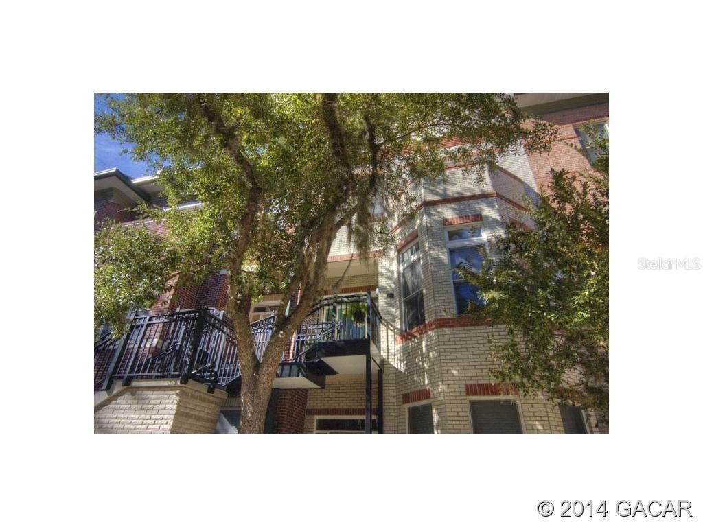 136 NE 4th St., Gainesville, FL 32601