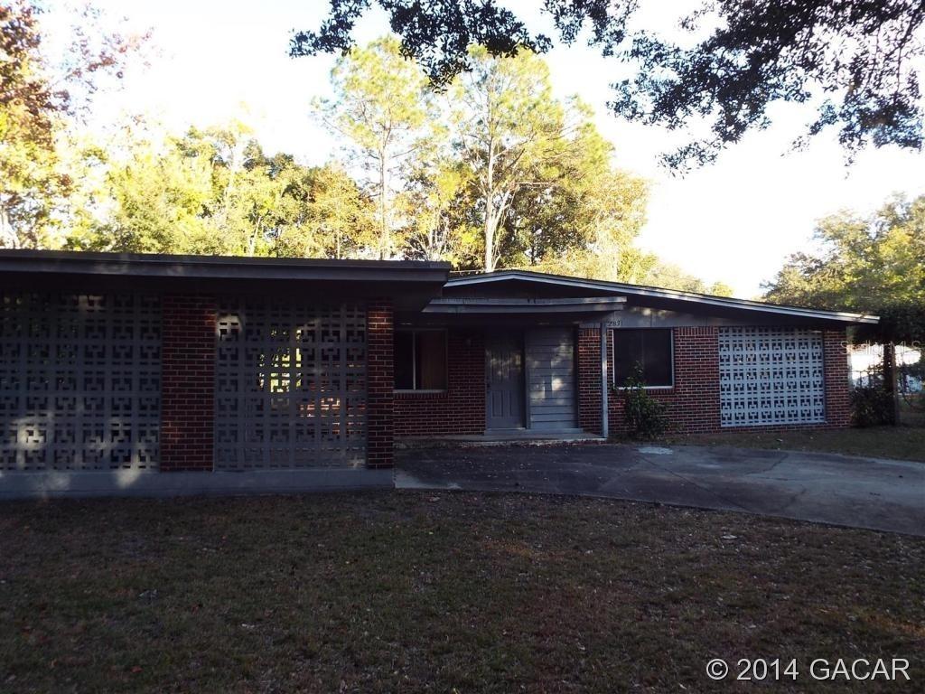 2831 NE 16th Dr., Gainesville, FL 32609