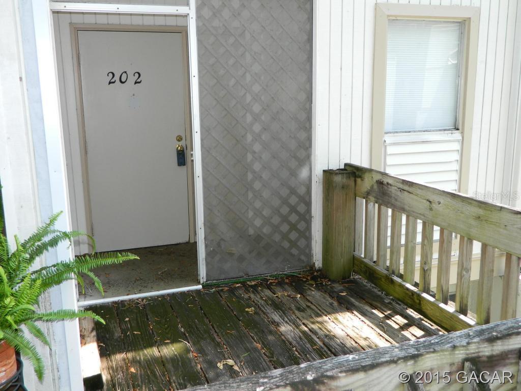 717 SW 75th St. #202, Gainesville, FL 32607