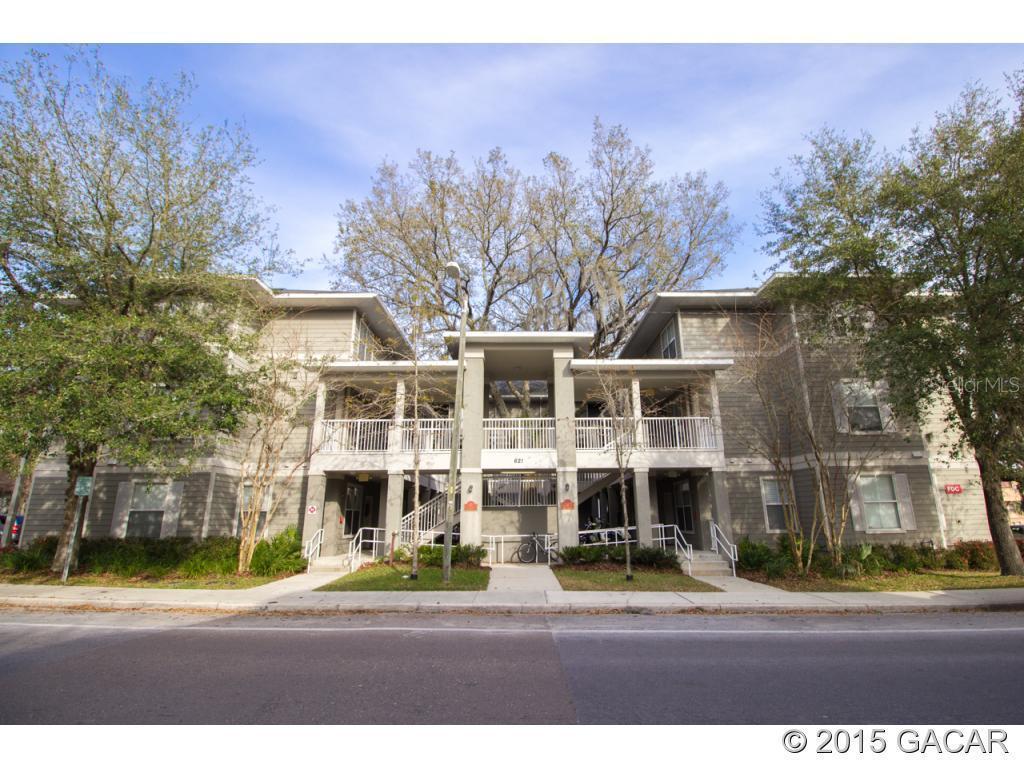 621 SW 10th St. #104, Gainesville, FL 32601