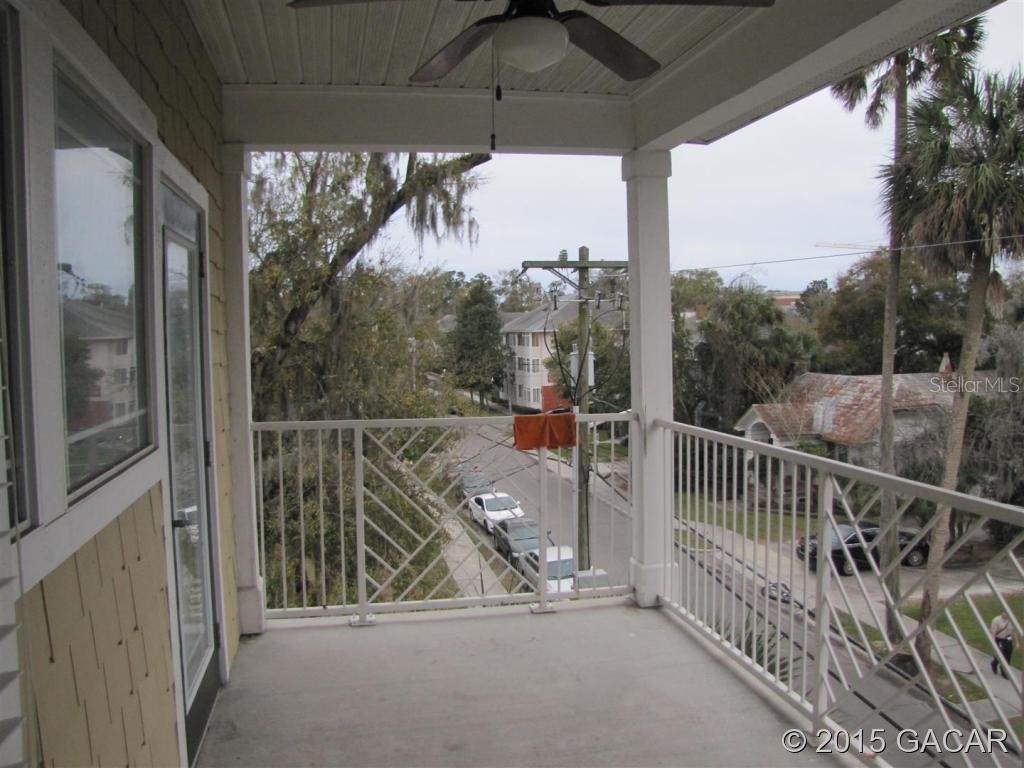 1460 NW 3rd Pl. #312, Gainesville, FL 32603