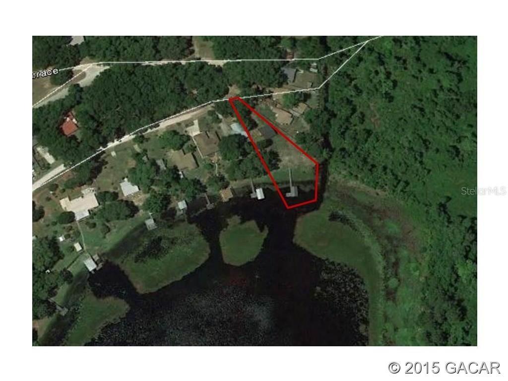 796 Lakeshore Ter., Interlachen, FL 32148