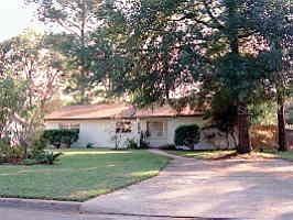 2253 NW 36th Pl., Gainesville, FL 32605