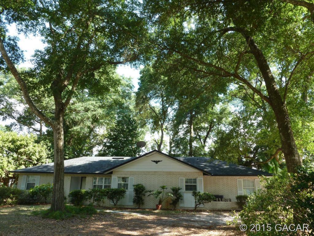 144 SE 28th St., Melrose, FL 32666